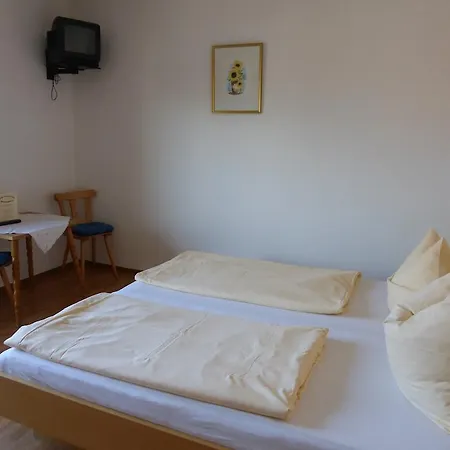 Pension Theresianna Affittacamere 3*