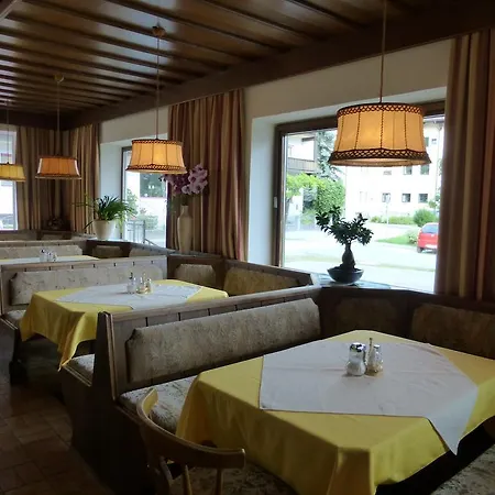 Pension Theresianna Affittacamere 3*